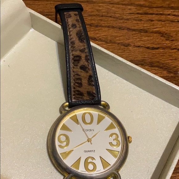 Vintage Cardini Big face watch with animal pattern band.- used - Picture 6 of 11